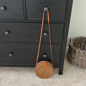 Like new crossbody purse